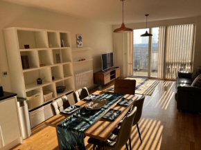 Bright and comfy 3 bed